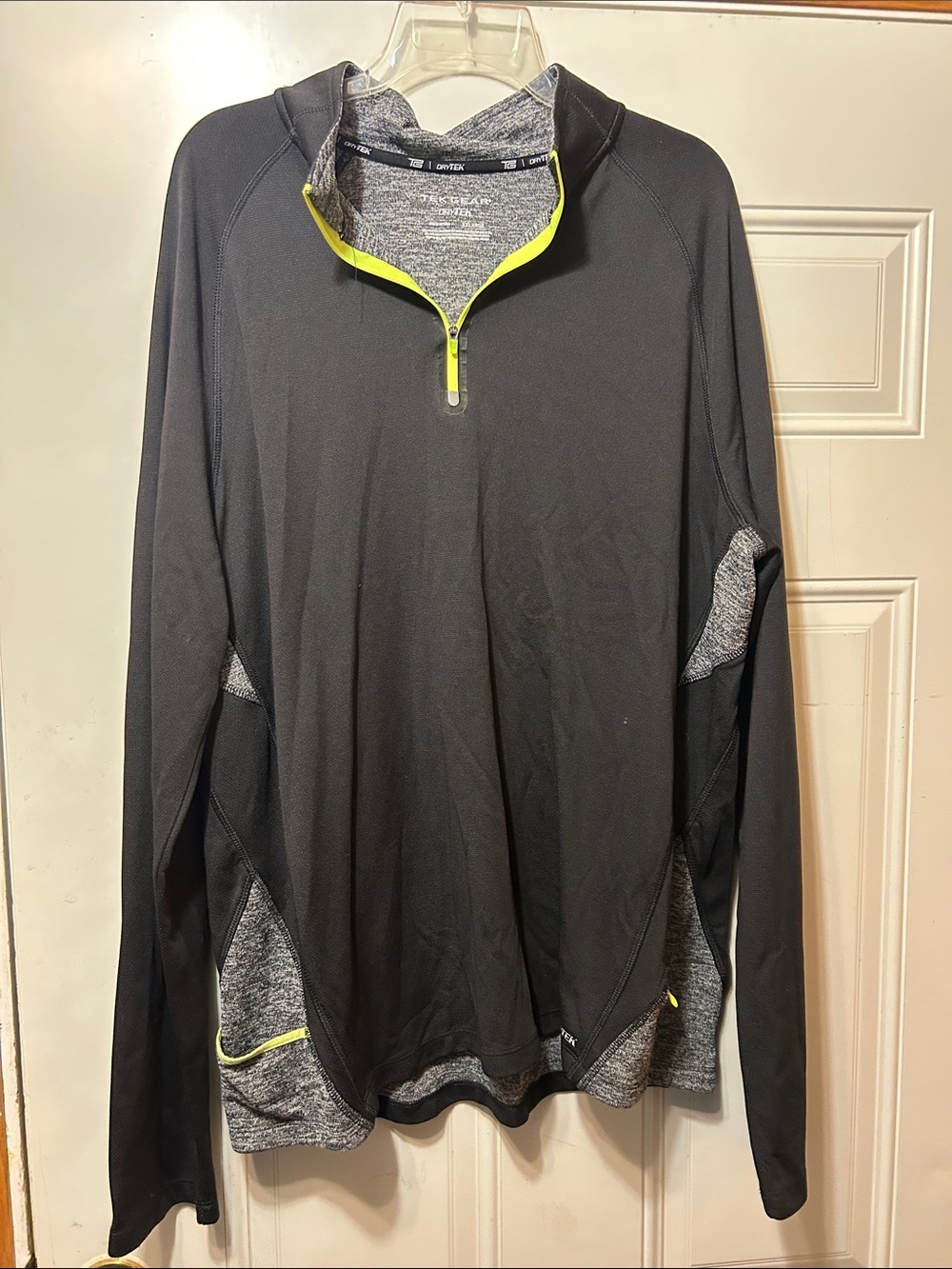 Men's Black Performance Quarter-Zip Pullover with Heather Accents XXL